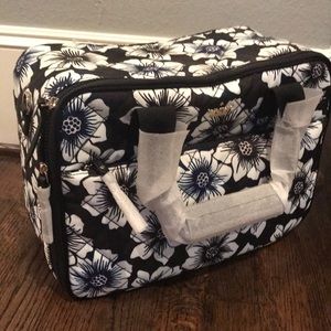 kate spade Bags - Kate Spade Ridge Street Scottie train bag (floral) kate spade Bags - Kate Spade Ridge Street Scottie train bag (floral)